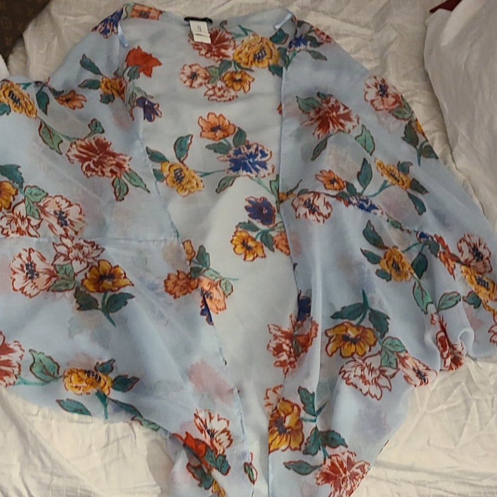 Flowerd see thru over shirt